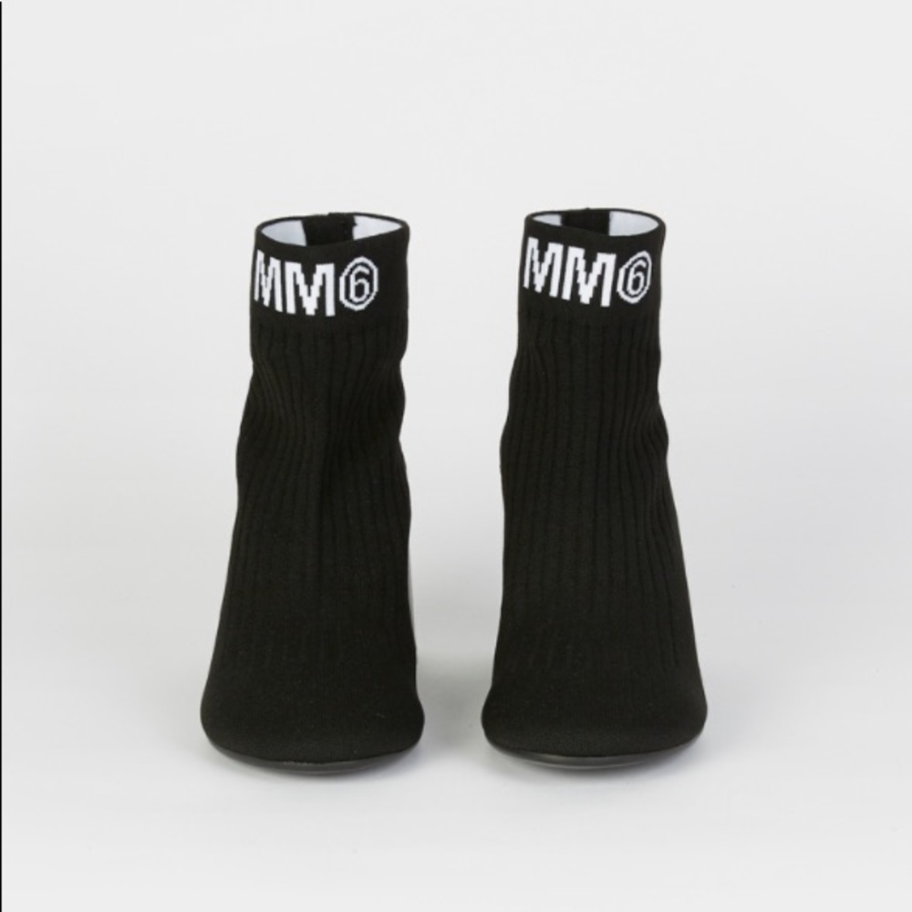 MM6 Maison Margiela Black Ribbed Ankle Boot